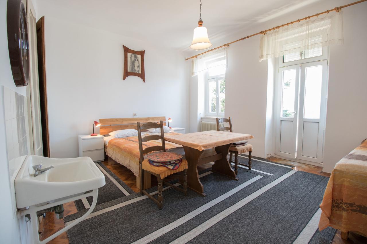 Apartments Josip By The Sea 노비비노돌스키 외부 사진