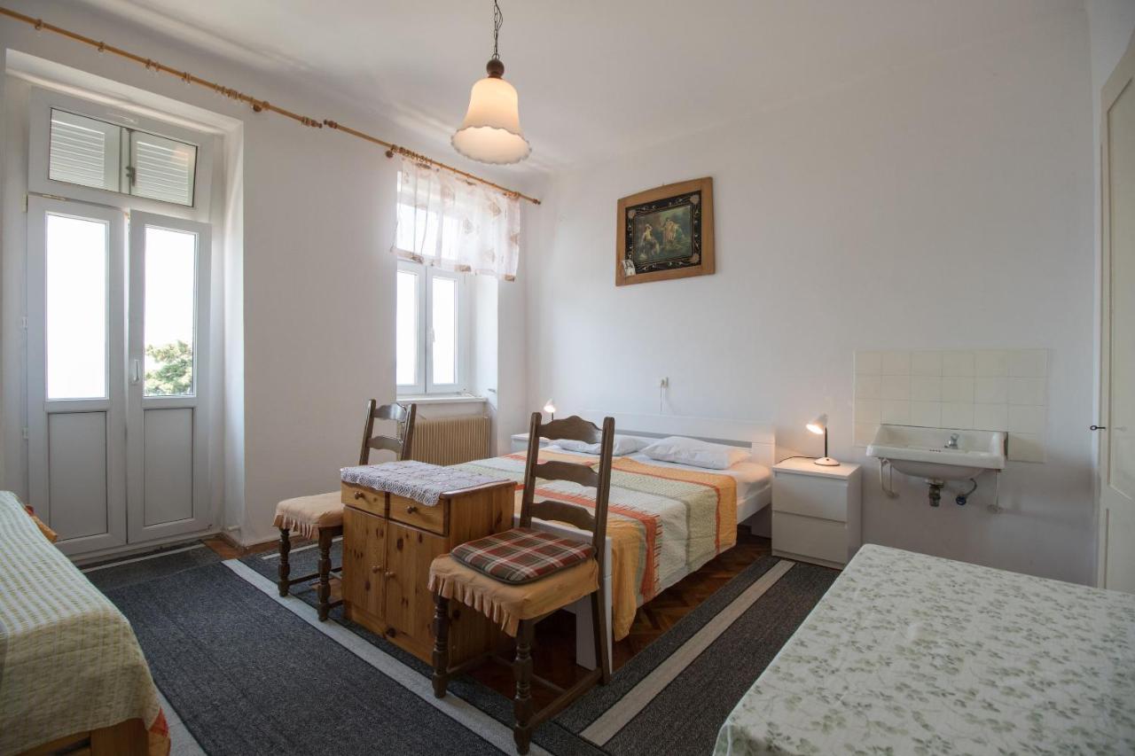 Apartments Josip By The Sea 노비비노돌스키 외부 사진